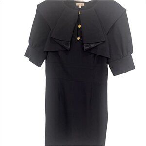 Walter Navy bleu short sleeve dress size 8. Gold boutons